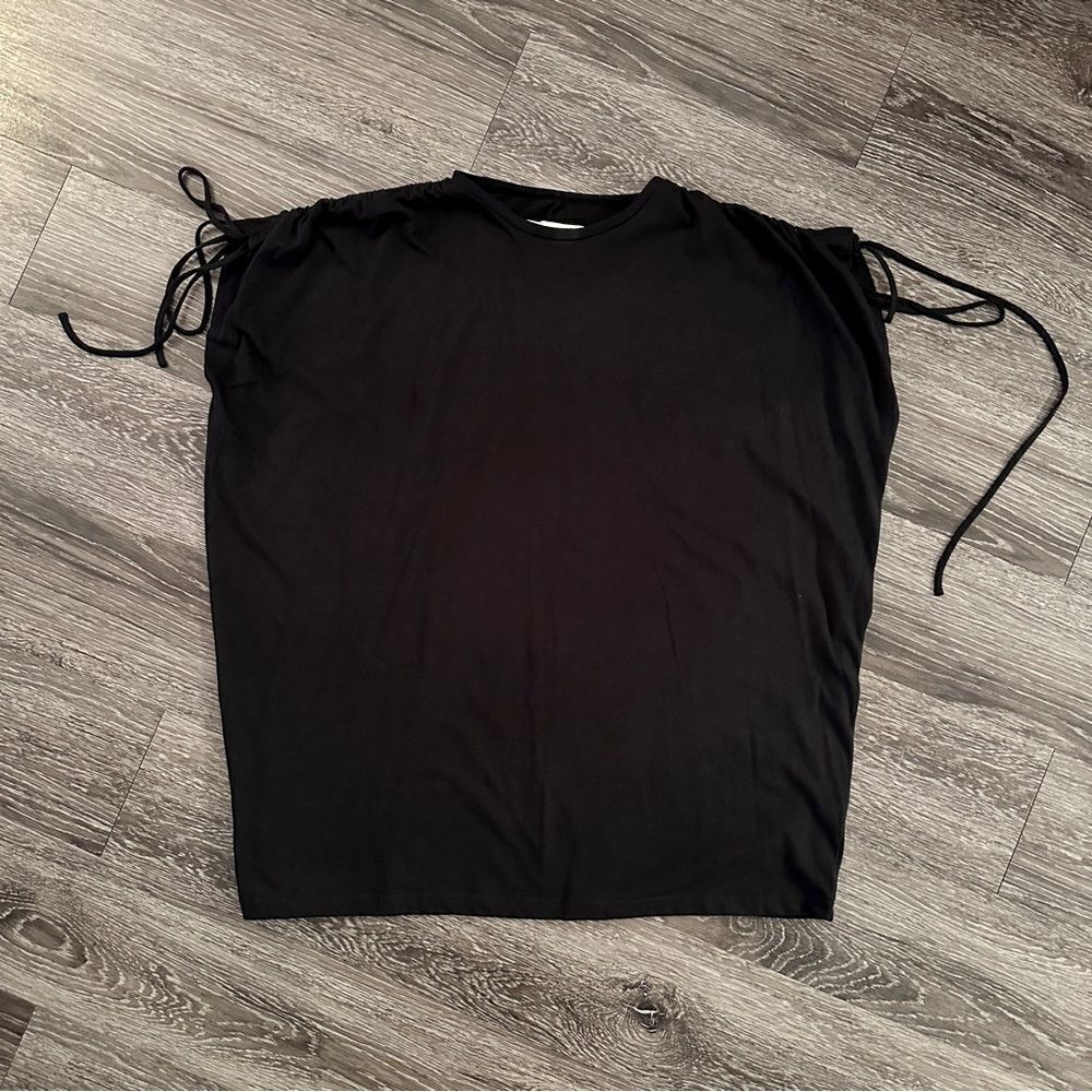 Syaka Davisgathered Shoulder Tee